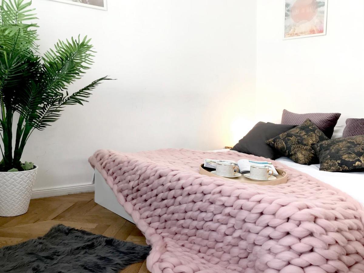 Apartament Litevski Deluxe Lublin Buitenkant foto